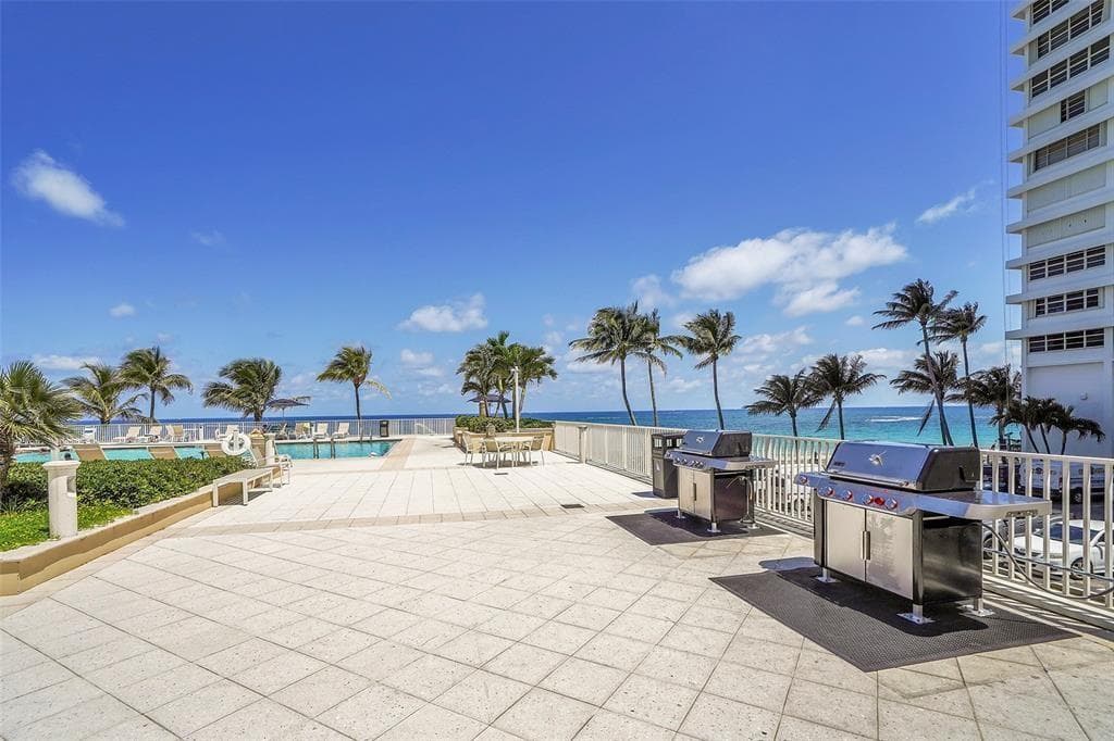 4300 N Ocean Boulevard 14g photo 16