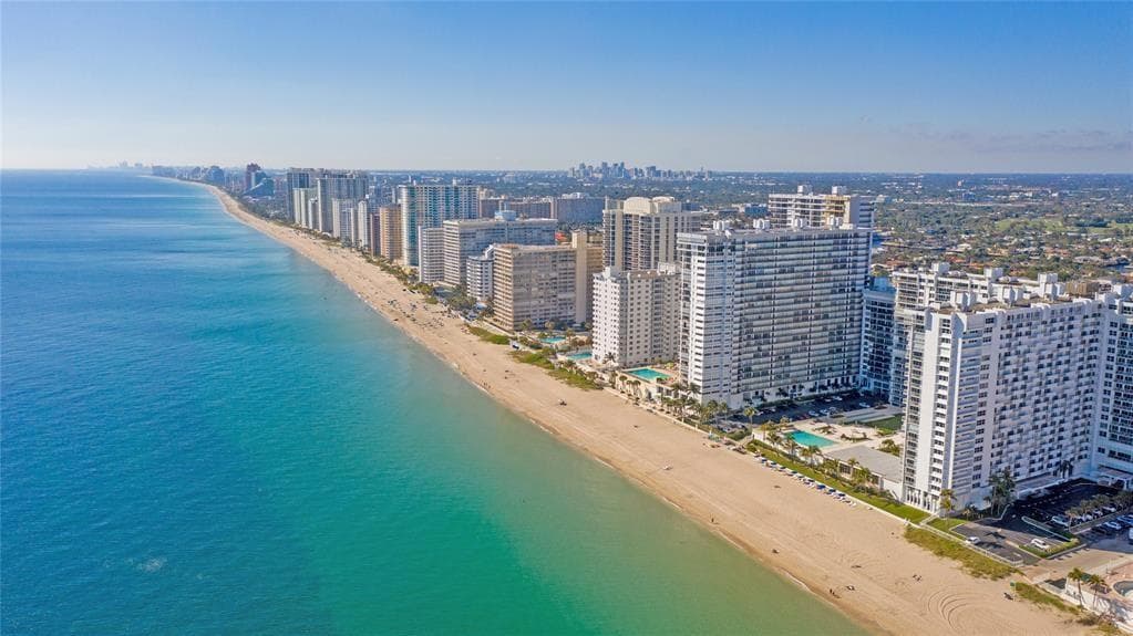 4300 N Ocean Boulevard 14g photo 11