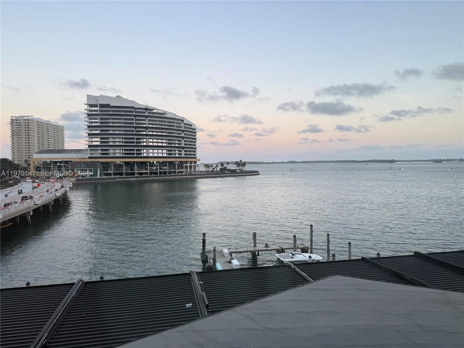 801 Brickell Bay Dr 470 photo 3