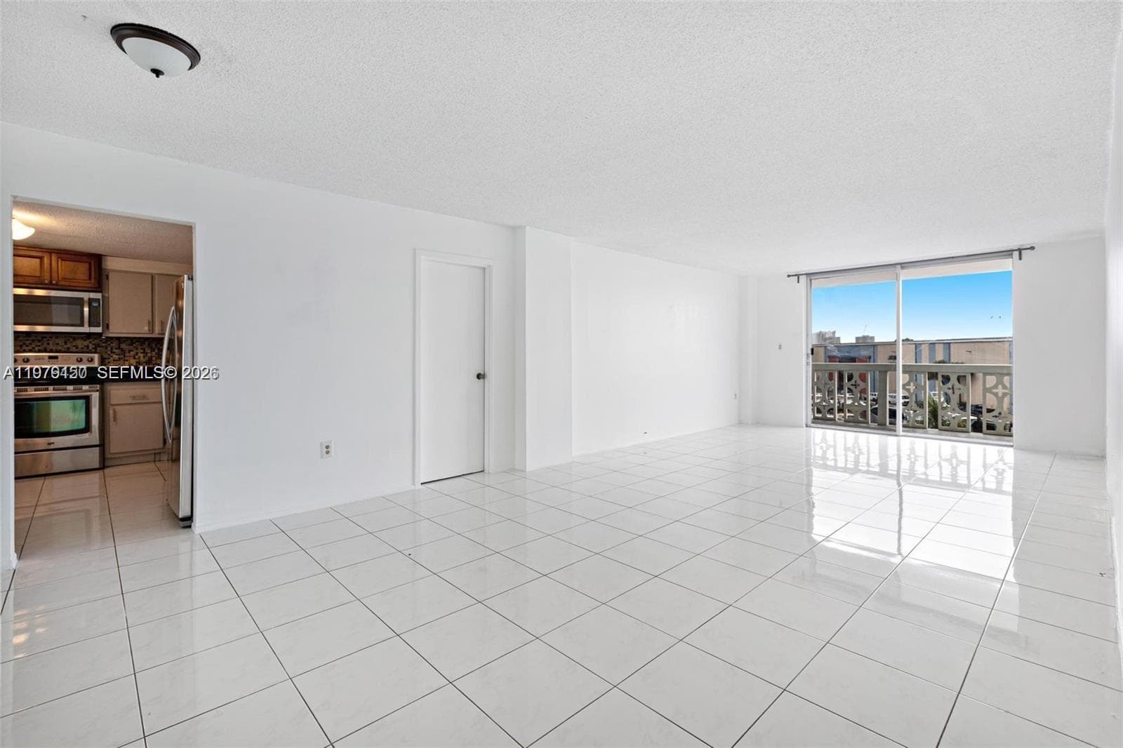 13155 Ixora Ct 406 photo 3