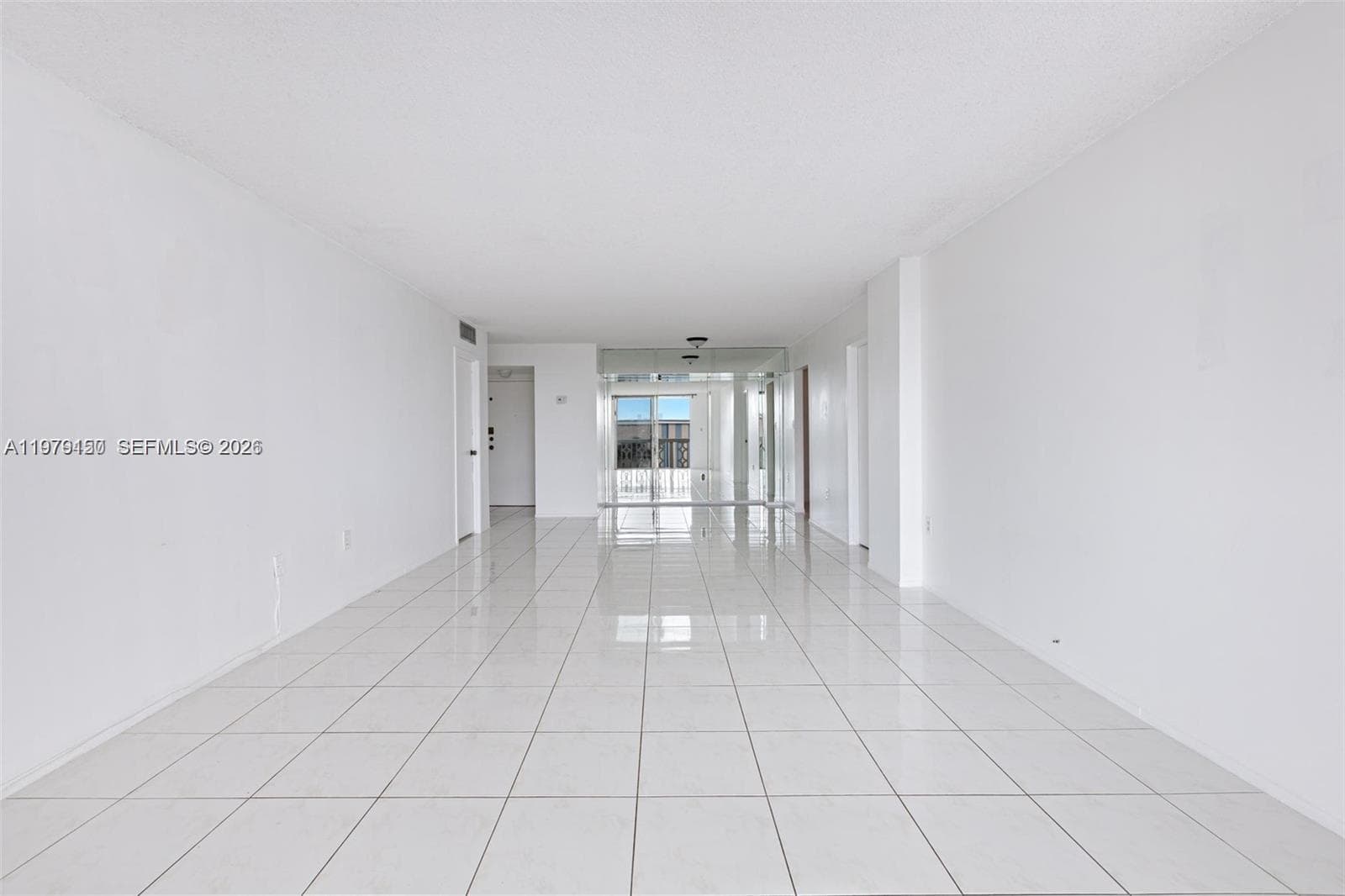 13155 Ixora Ct 406 photo 5