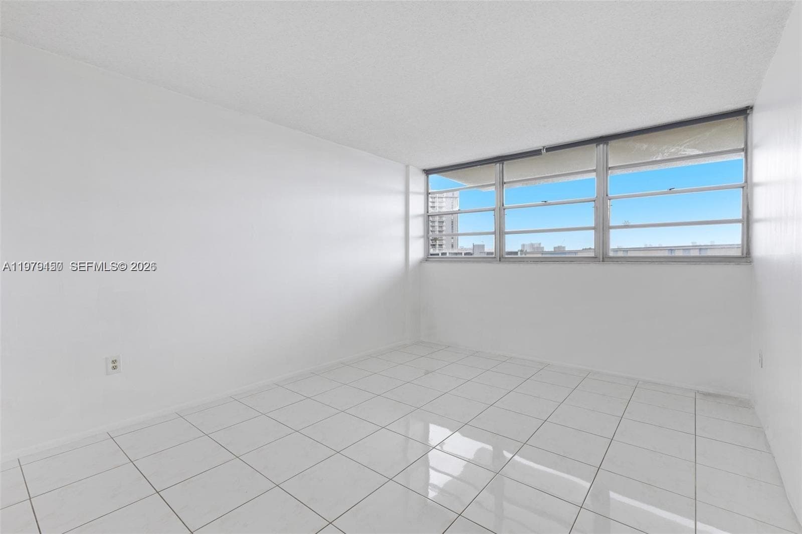 13155 Ixora Ct 406 photo 8