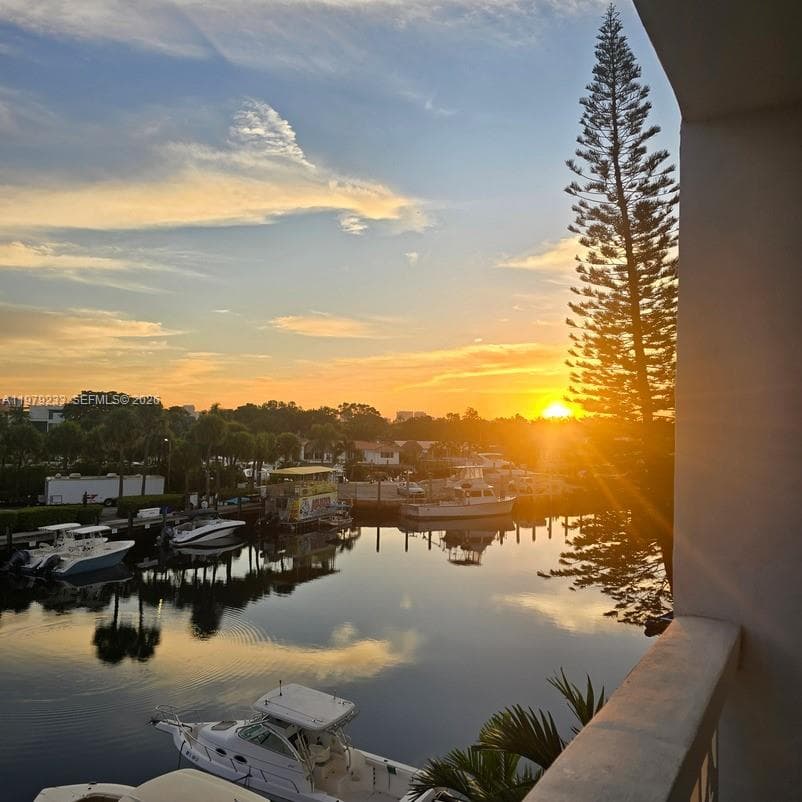 13155 NE Ixora Ct 310 photo 16