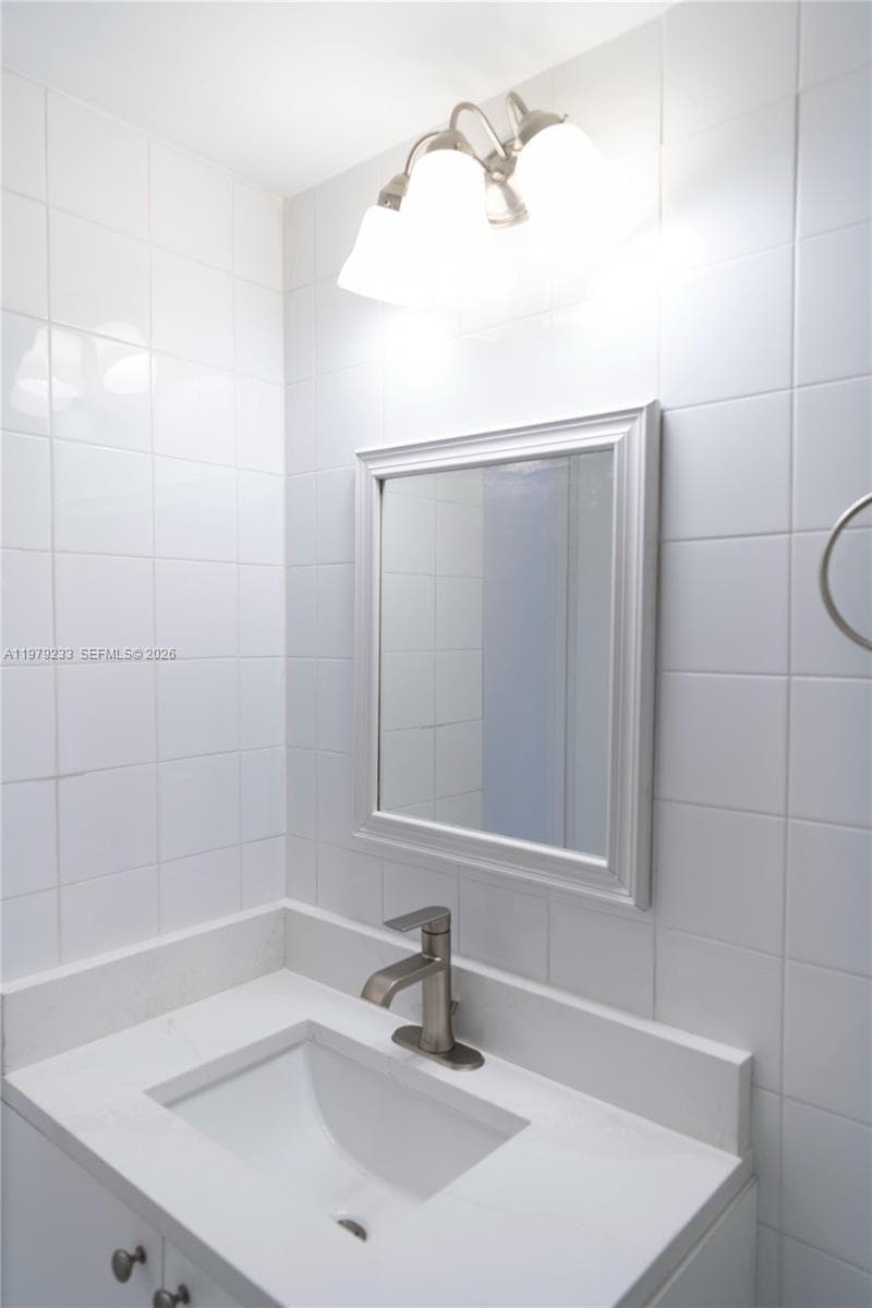13155 NE Ixora Ct 310 photo 8