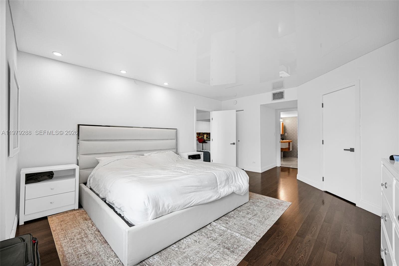 2301 Collins Ave 1204 photo 12