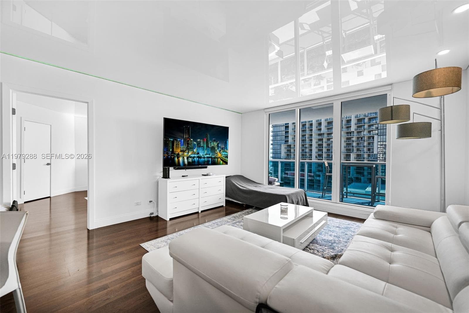 2301 Collins Ave 1204 photo 7