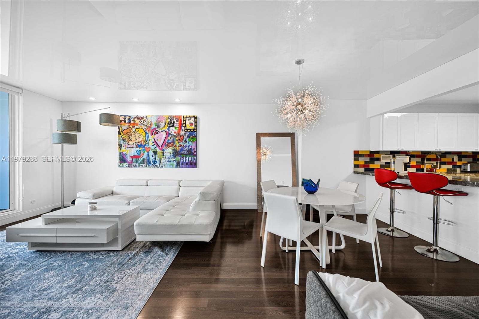 2301 Collins Ave 1204 photo 4