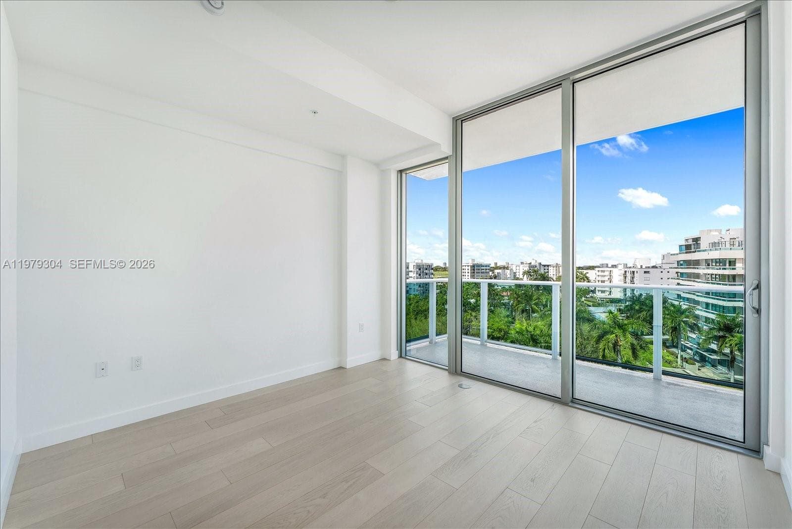 9201 E Bay Harbor Dr 710 photo 17