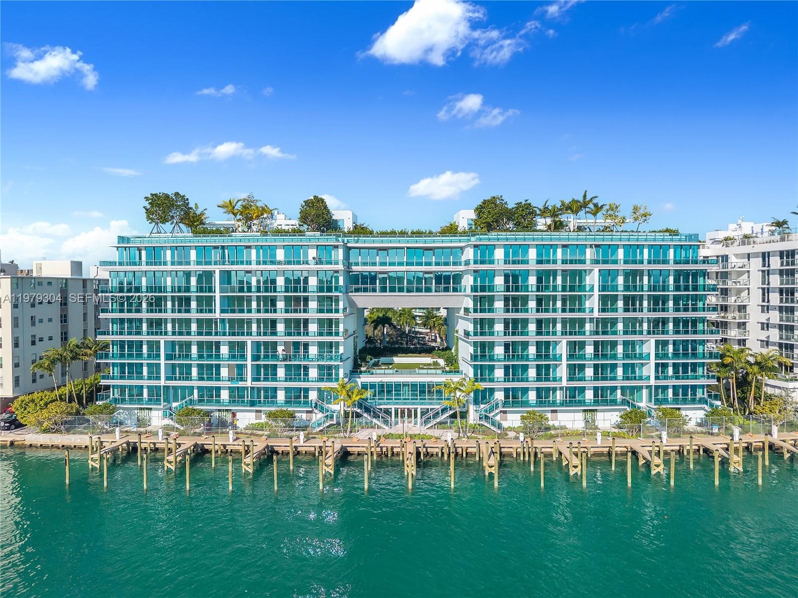 9201 E Bay Harbor Dr 710 photo 1