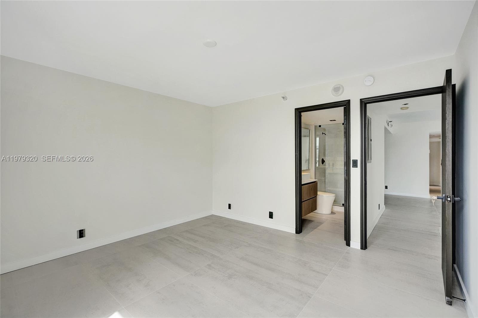 3530 Mystic Pointe Dr 415 photo 15