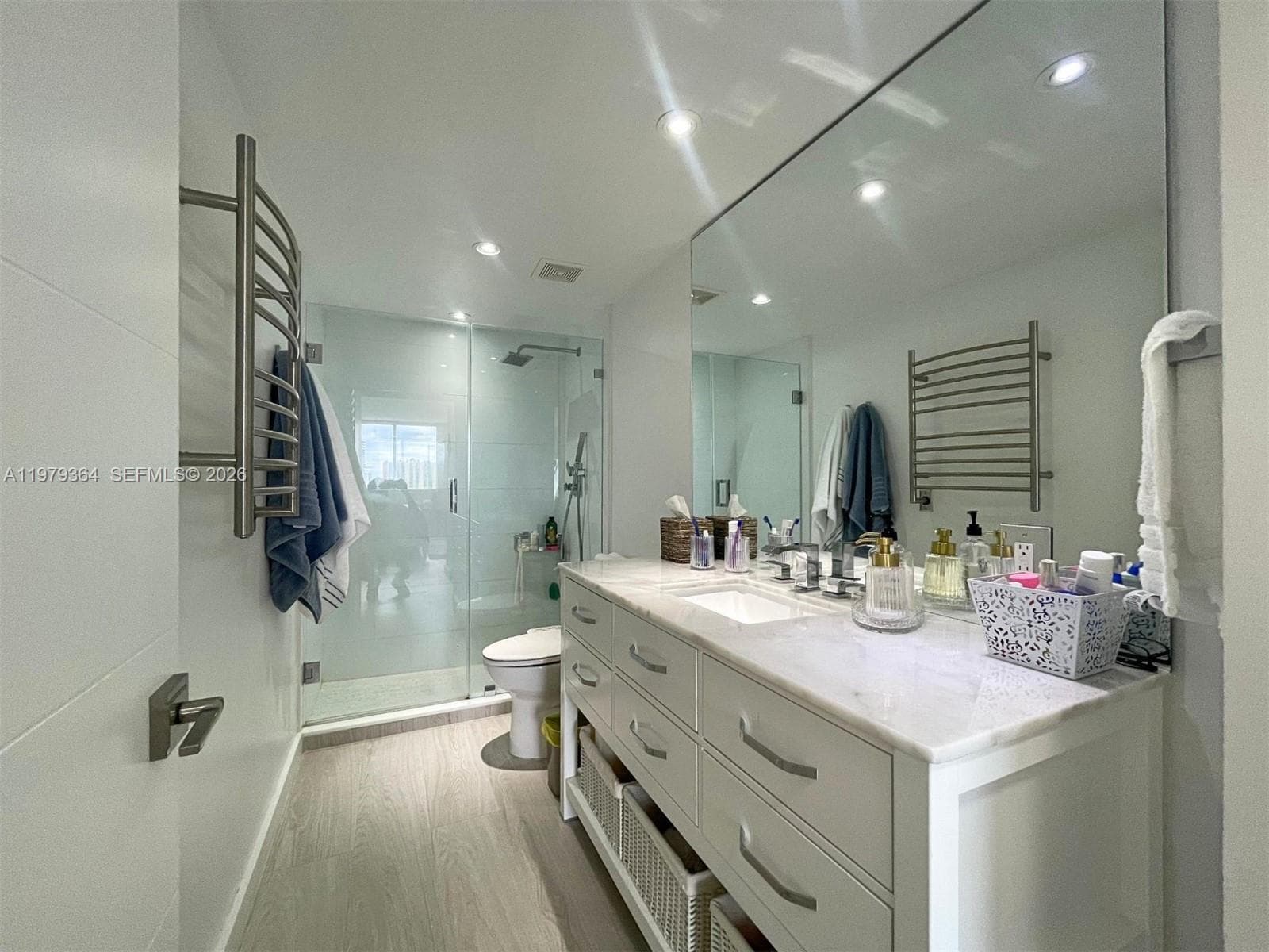 500 Bayview Dr 1123 photo 12