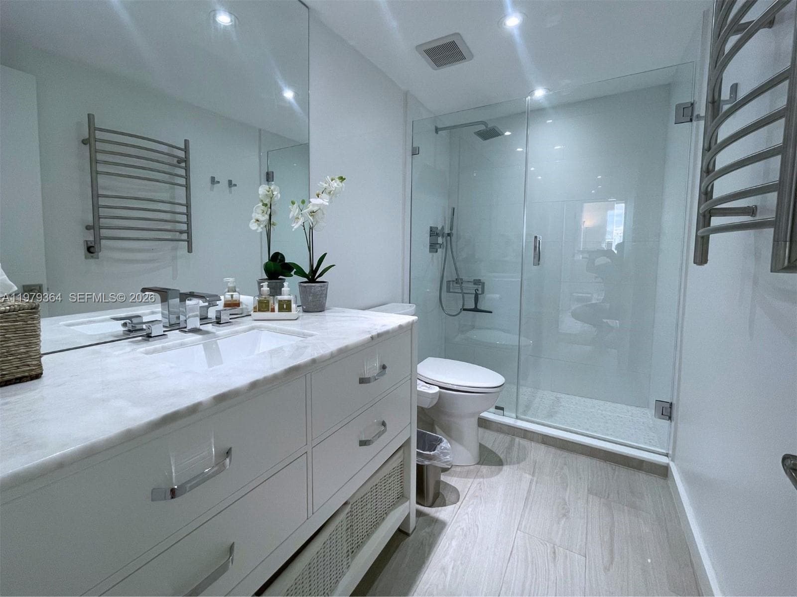 500 Bayview Dr 1123 photo 8