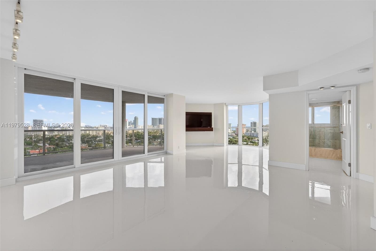 3600 Yacht Club Dr 1802 photo 7