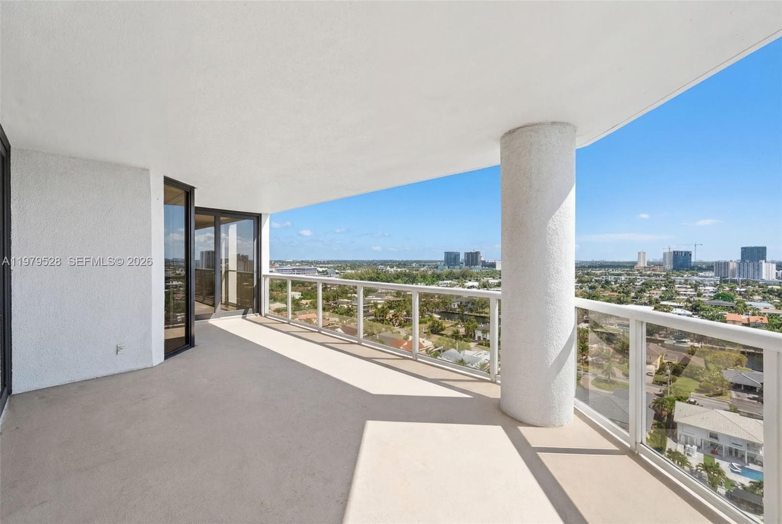 3600 Yacht Club Dr 1802 photo 3