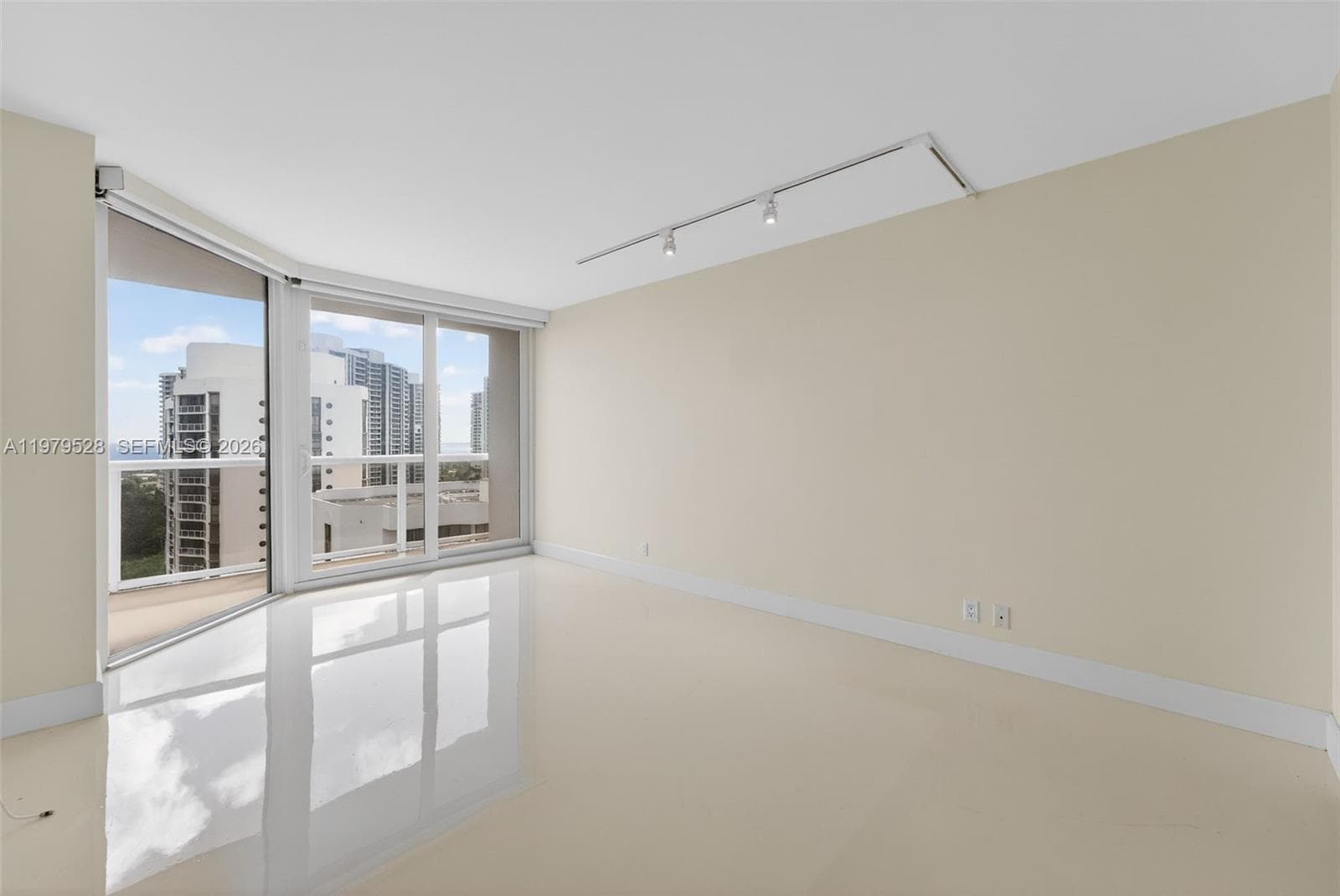 3600 Yacht Club Dr 1802 photo 21