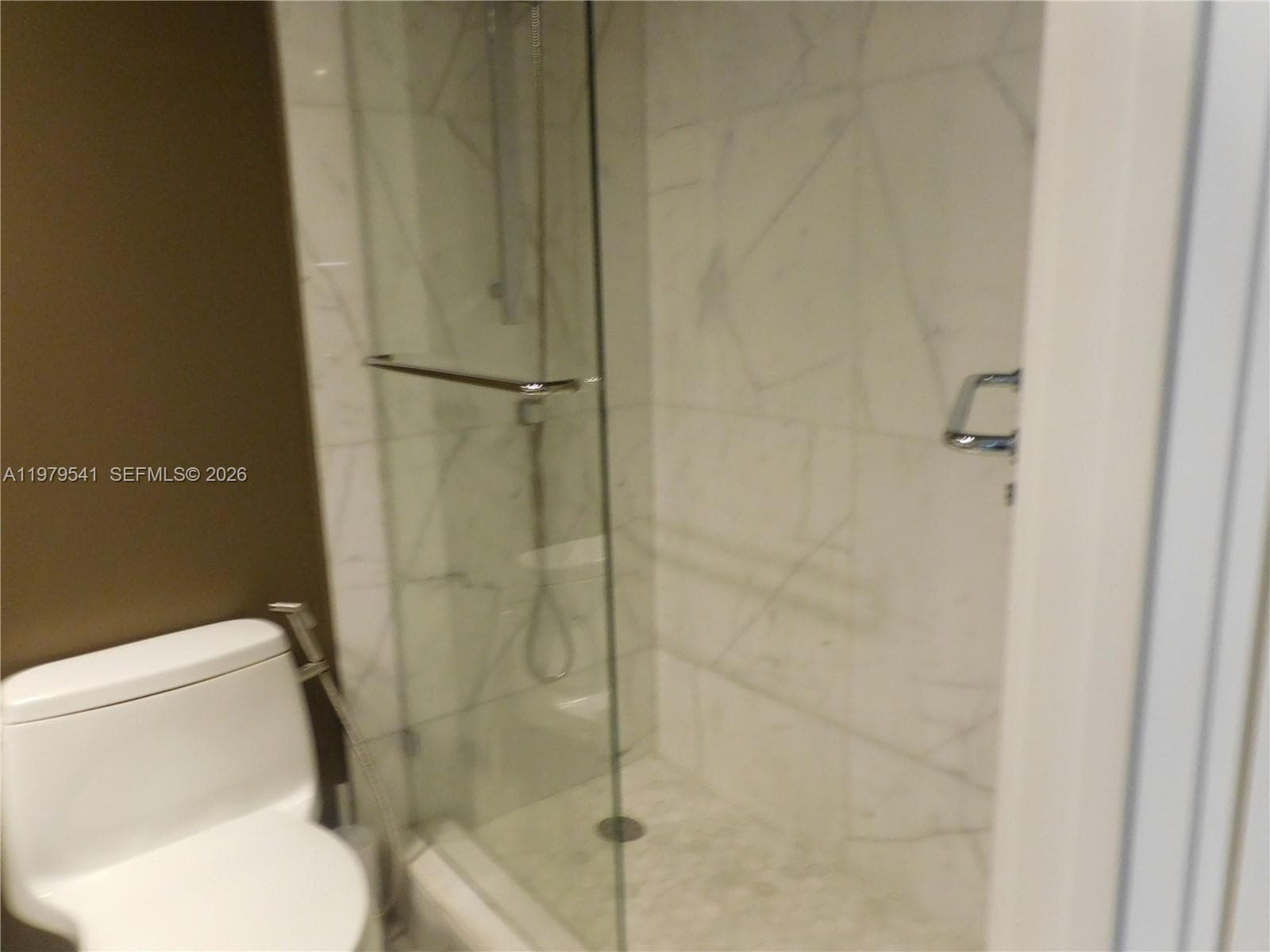 5401 Collins Ave 526 photo 18