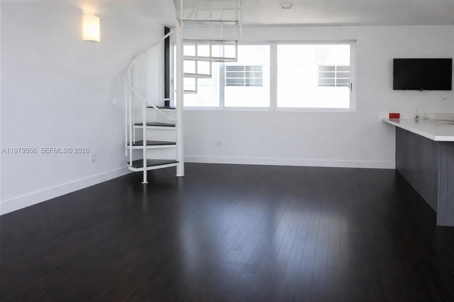 421 Meridian Ave 14 photo 9