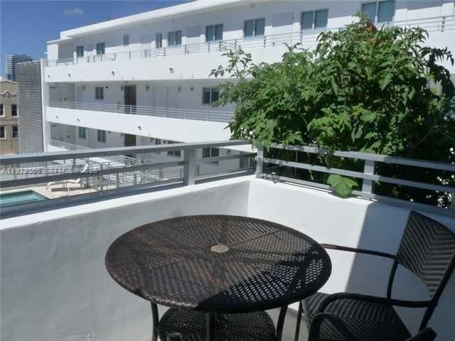 421 Meridian Ave 14 photo 24