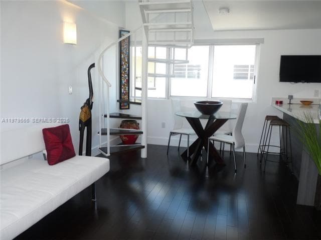 421 Meridian Ave 14 photo 8
