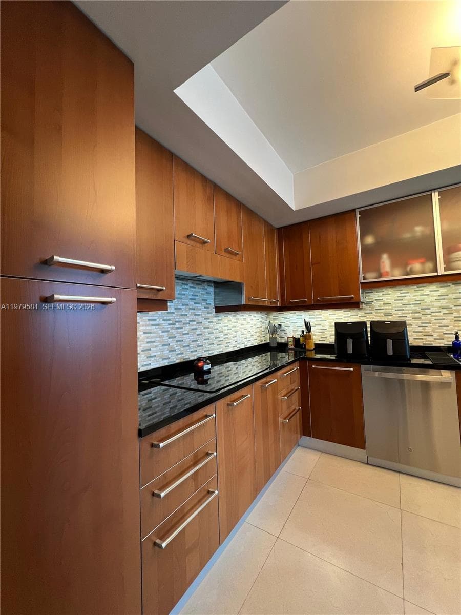 3101 S Ocean Dr 3102 photo 13