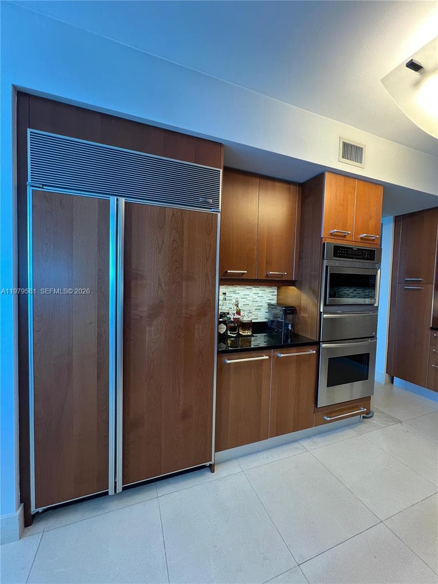 3101 S Ocean Dr 3102 photo 16