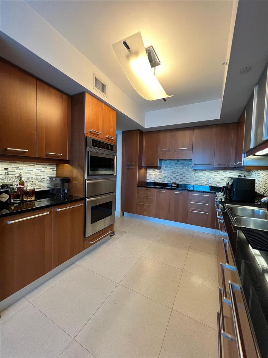3101 S Ocean Dr 3102 photo 15
