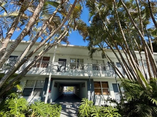 2445 Lake Pancoast Dr 7 photo 4