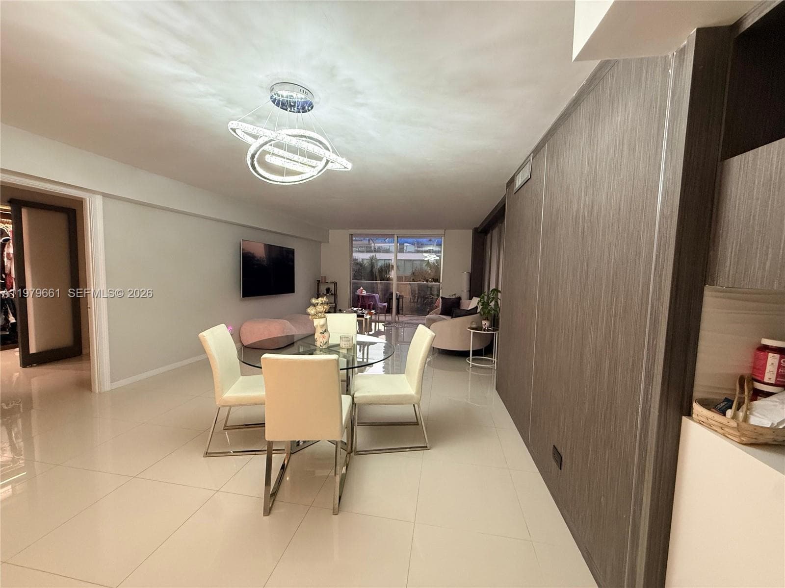 6039 Collins Ave 635 photo 2