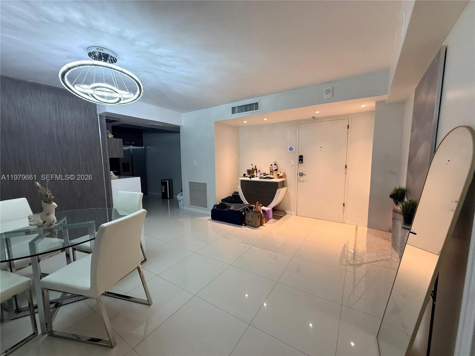 6039 Collins Ave 635 photo 3