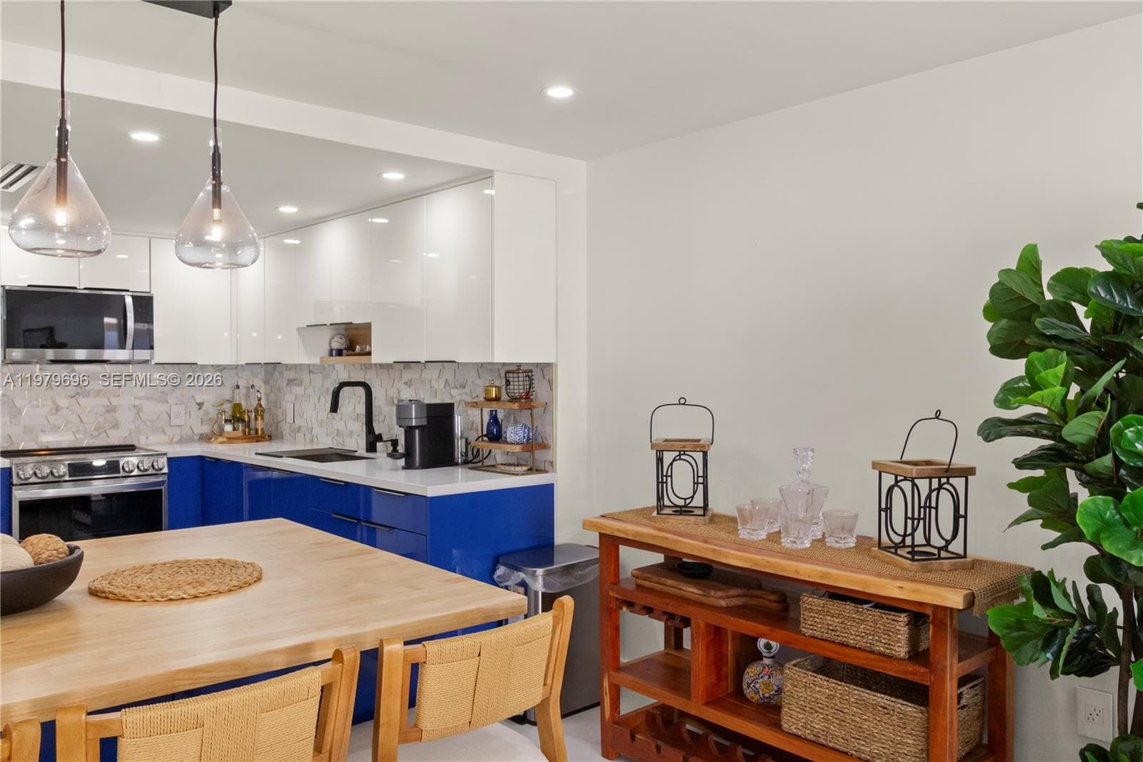 5701 Collins Ave 1619 photo 7