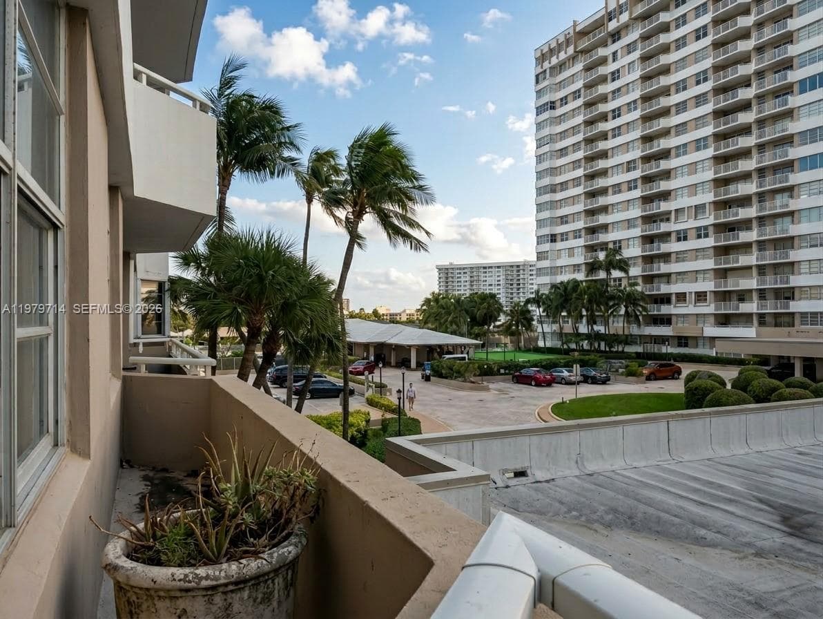 1985 Ocean Dr 2B photo 13