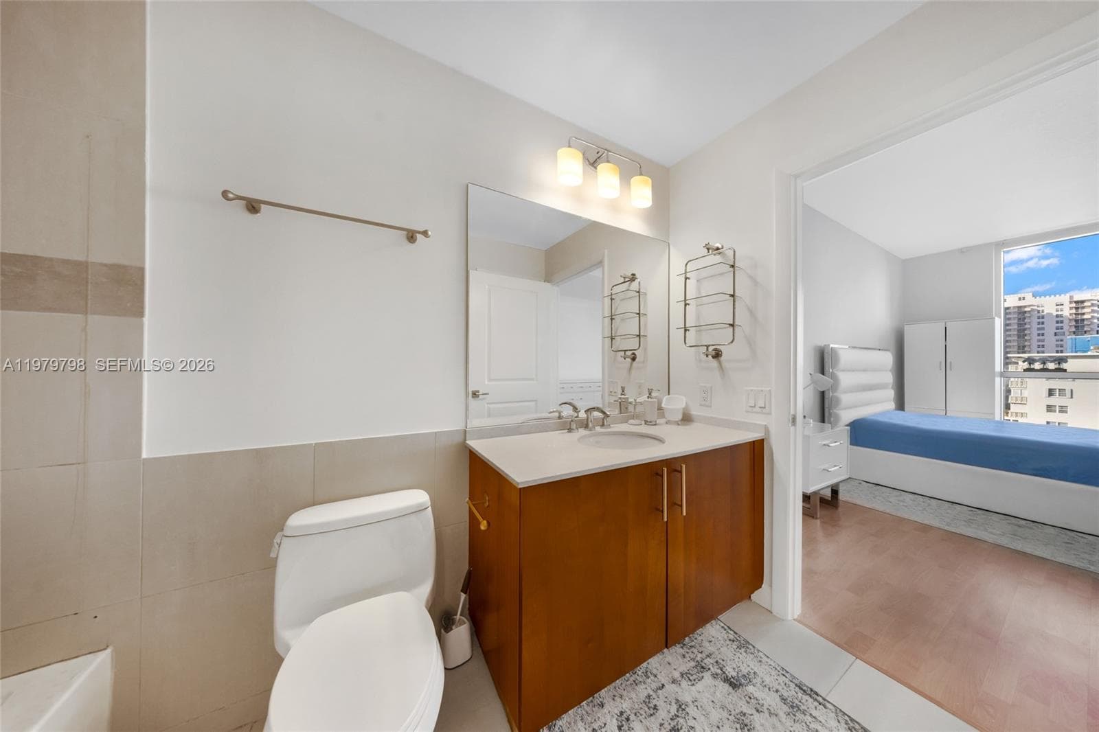 1945 Ocean Dr 714 photo 13