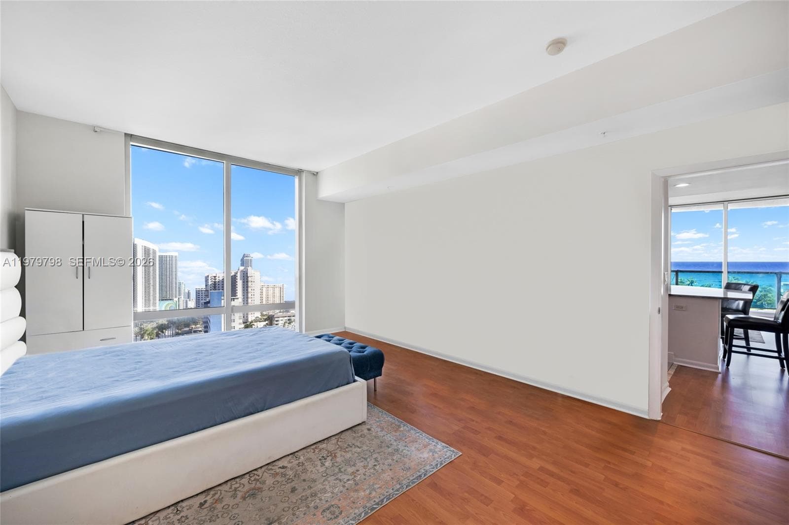 1945 Ocean Dr 714 photo 11