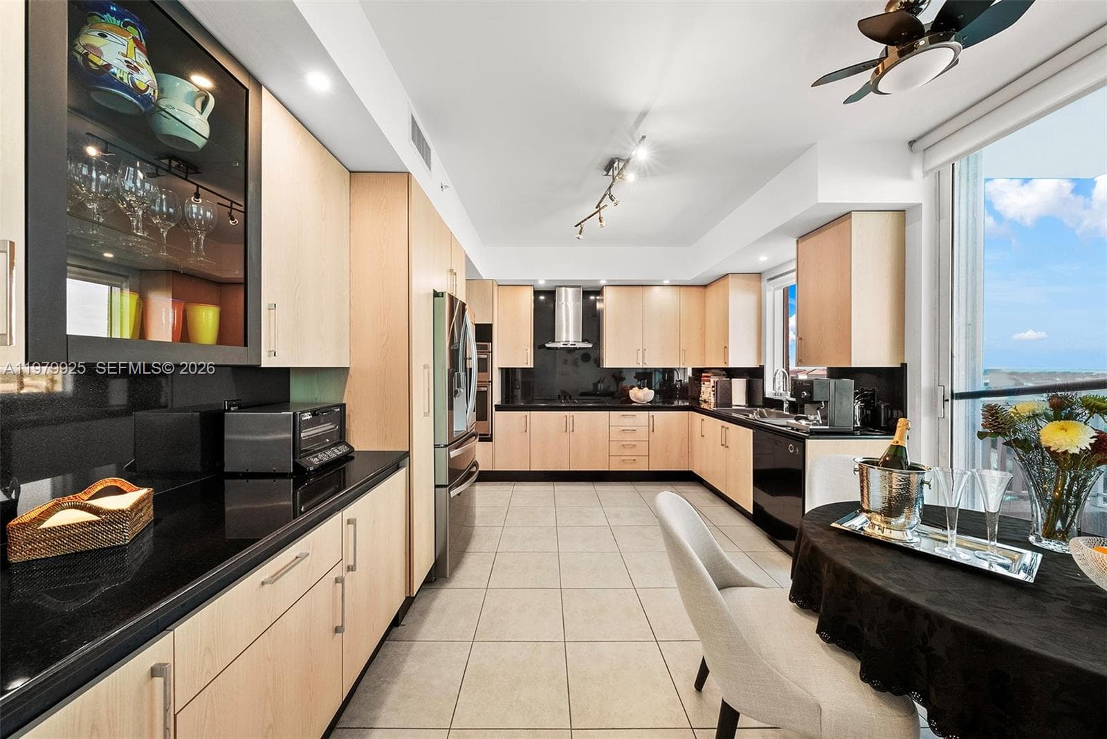 781 Crandon Blvd 804 photo 21