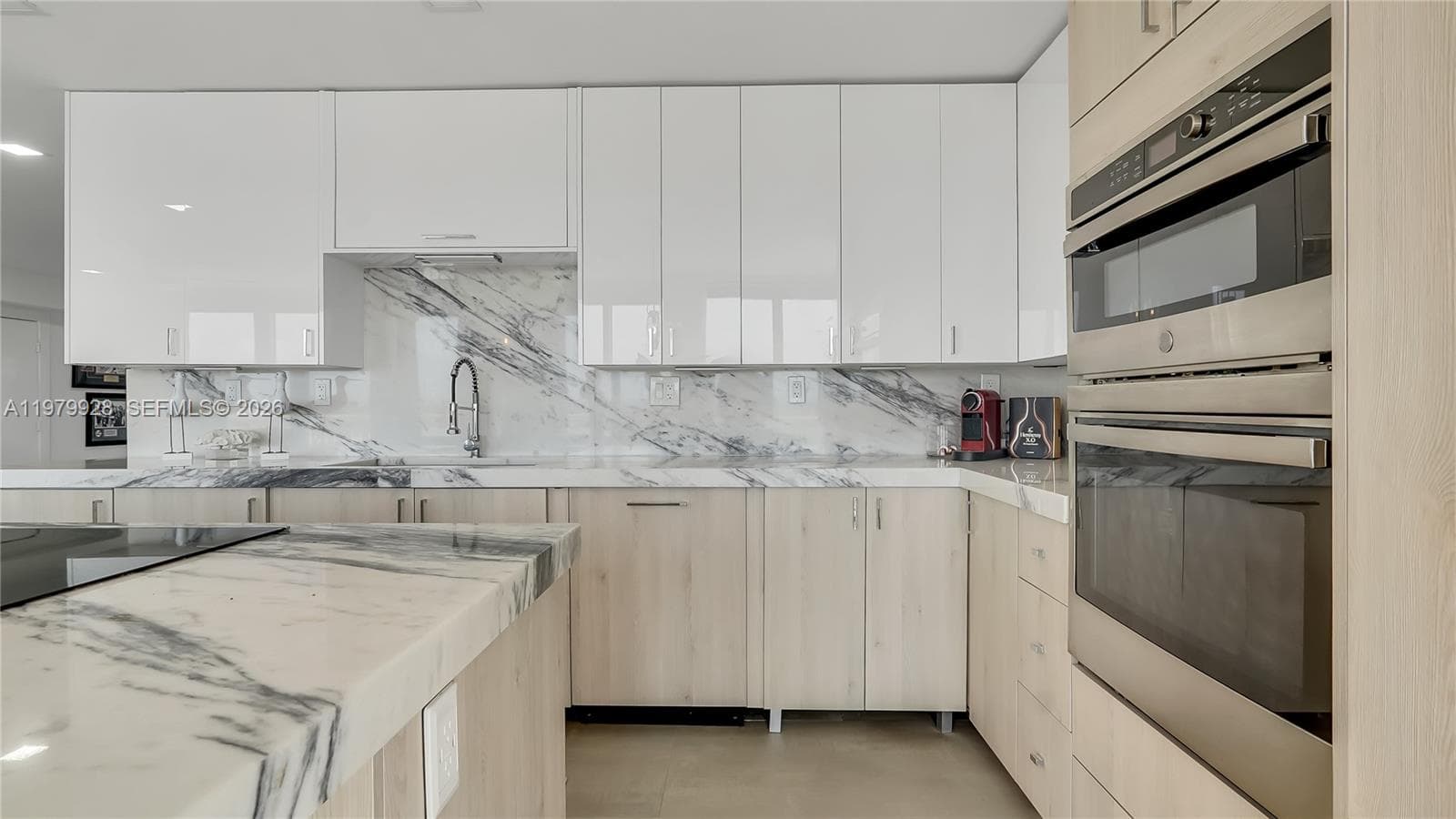 3100 48th St PH18 photo 5