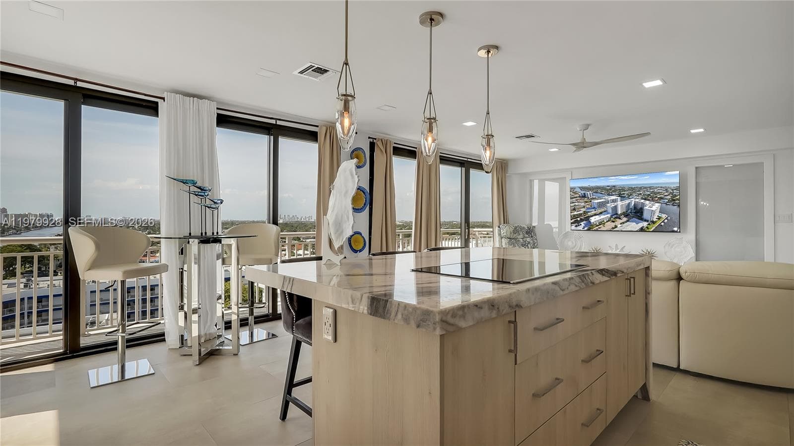 3100 48th St PH18 photo 4