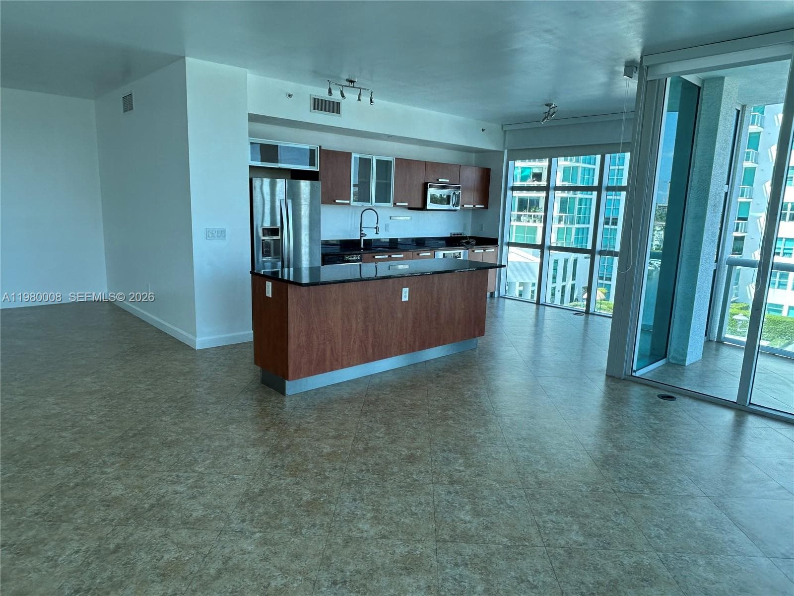 3131 NE 188 ST 2-601 photo 6