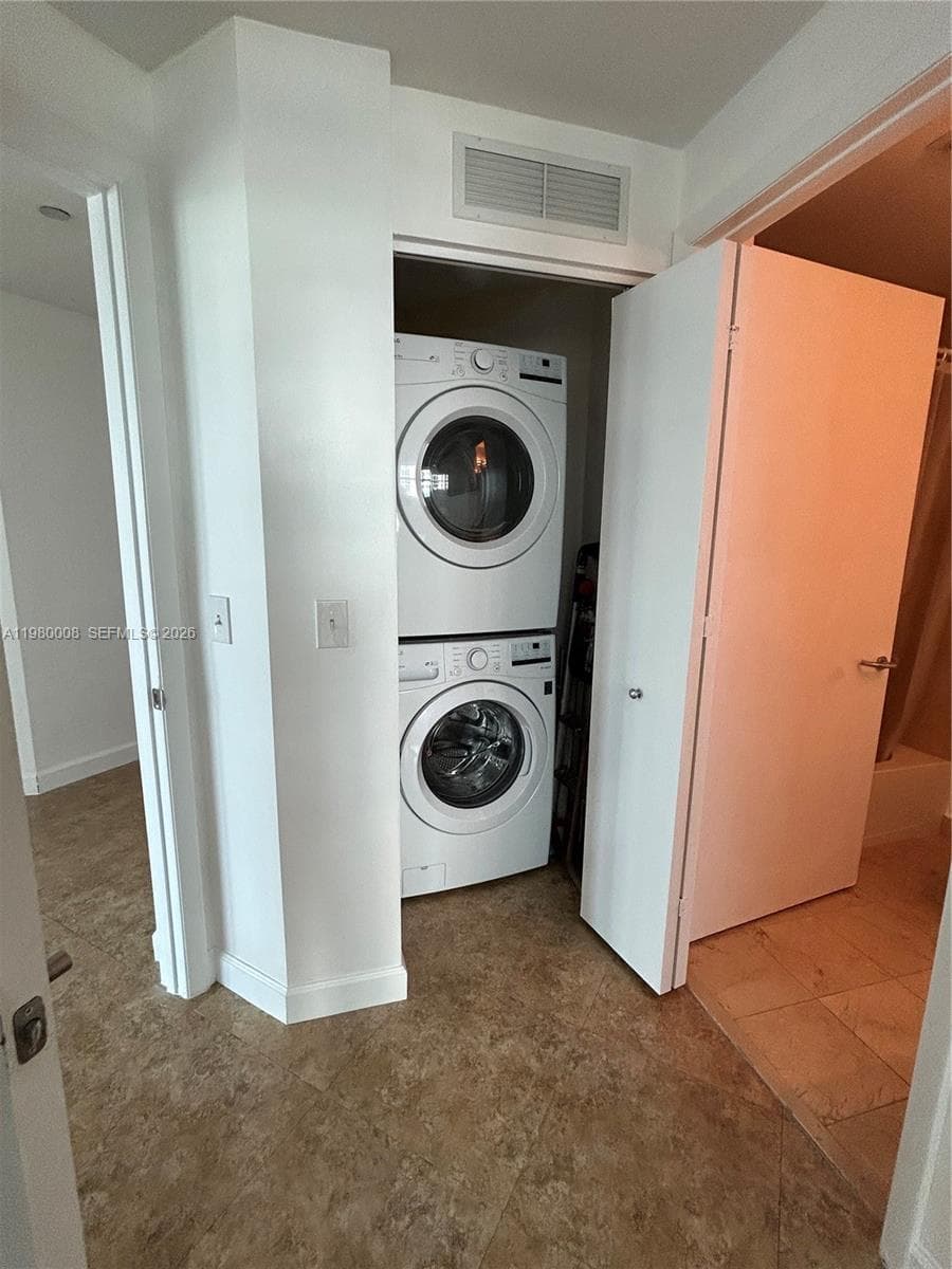 3131 NE 188 ST 2-601 photo 17