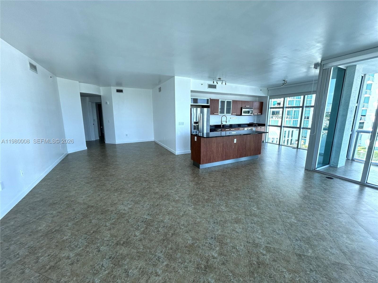 3131 NE 188 ST 2-601 photo 5