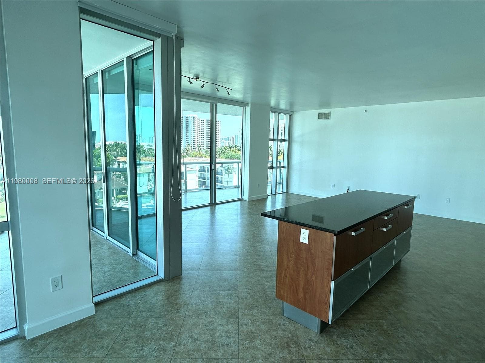 3131 NE 188 ST 2-601 photo 10