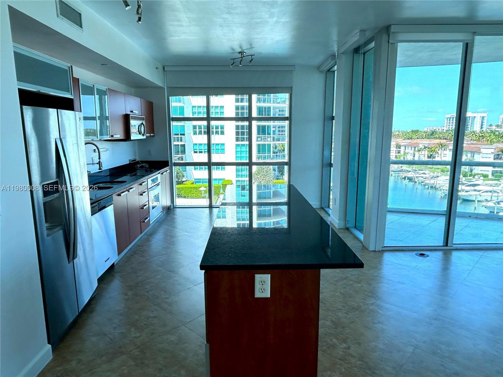 3131 NE 188 ST 2-601 photo 8