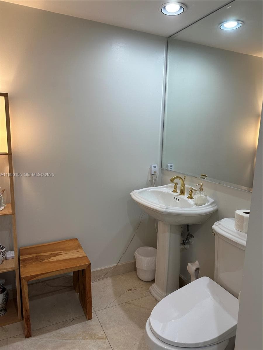 19111 Collins Ave 803 photo 22