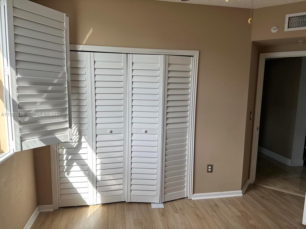 17100 N Bay Rd 1904 photo 18