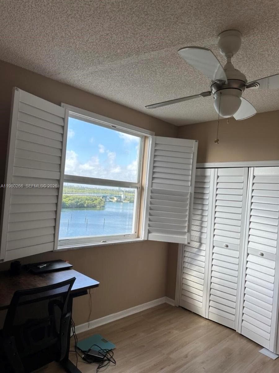 17100 N Bay Rd 1904 photo 19