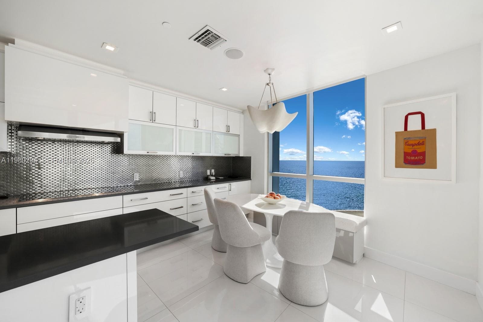 5959 Collins Ave 1606 photo 8
