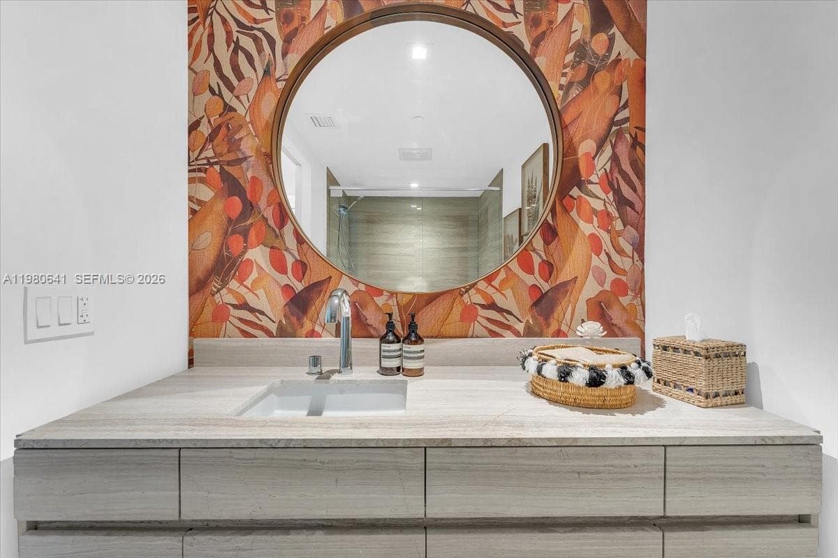 18975 Collins Ave 5302+Cabana 6 photo 12