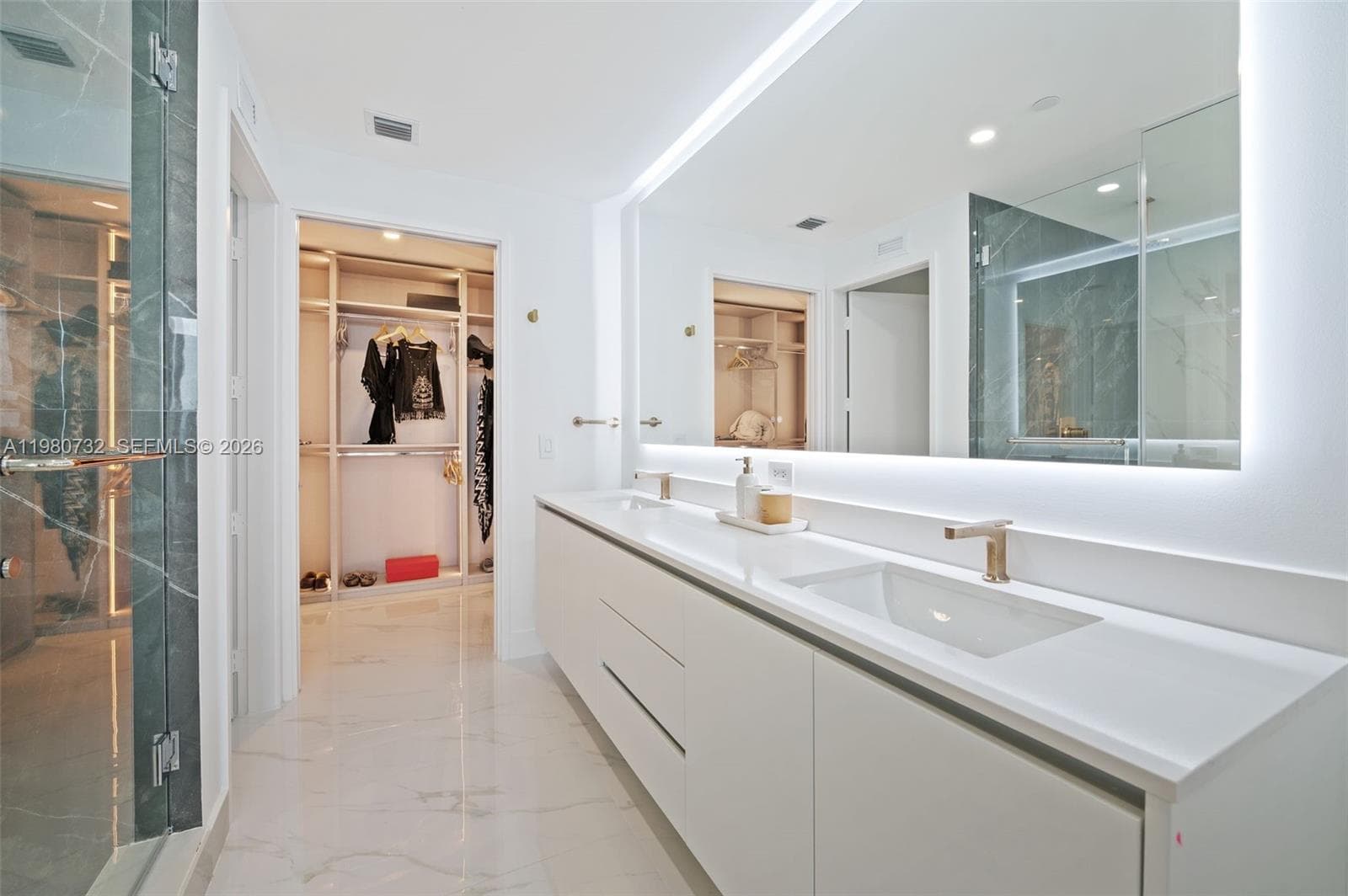 700 24th 505 photo 13