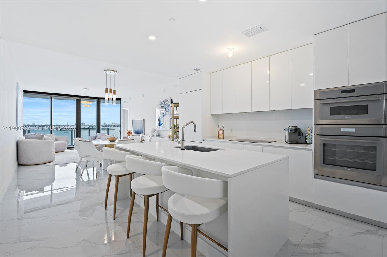 700 24th 505 photo 9