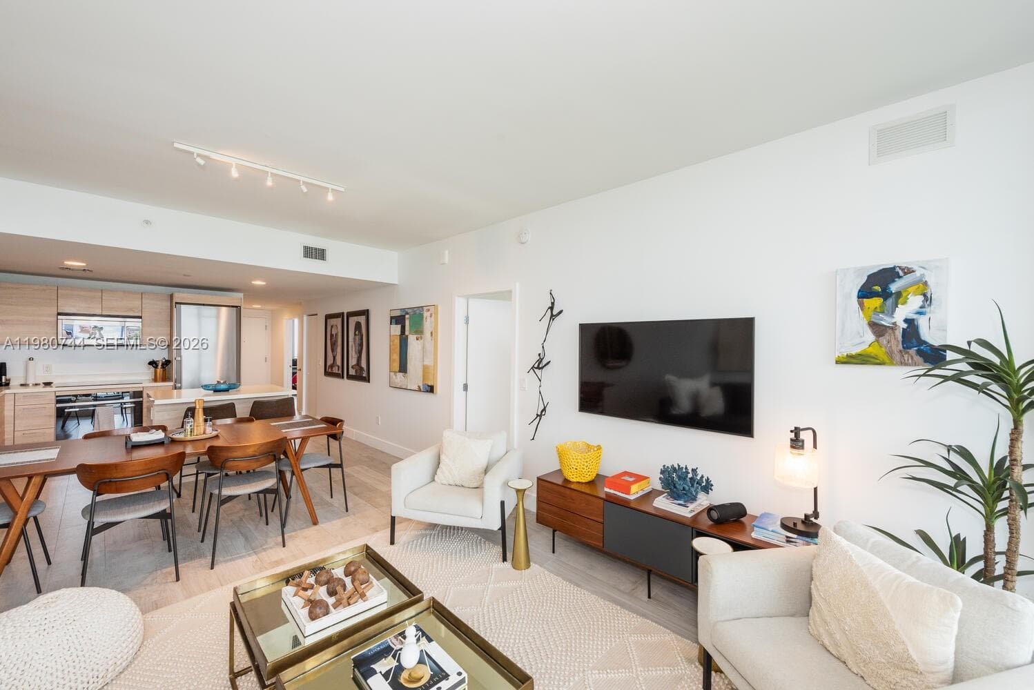 16385 Biscayne Blvd 2304 photo 7