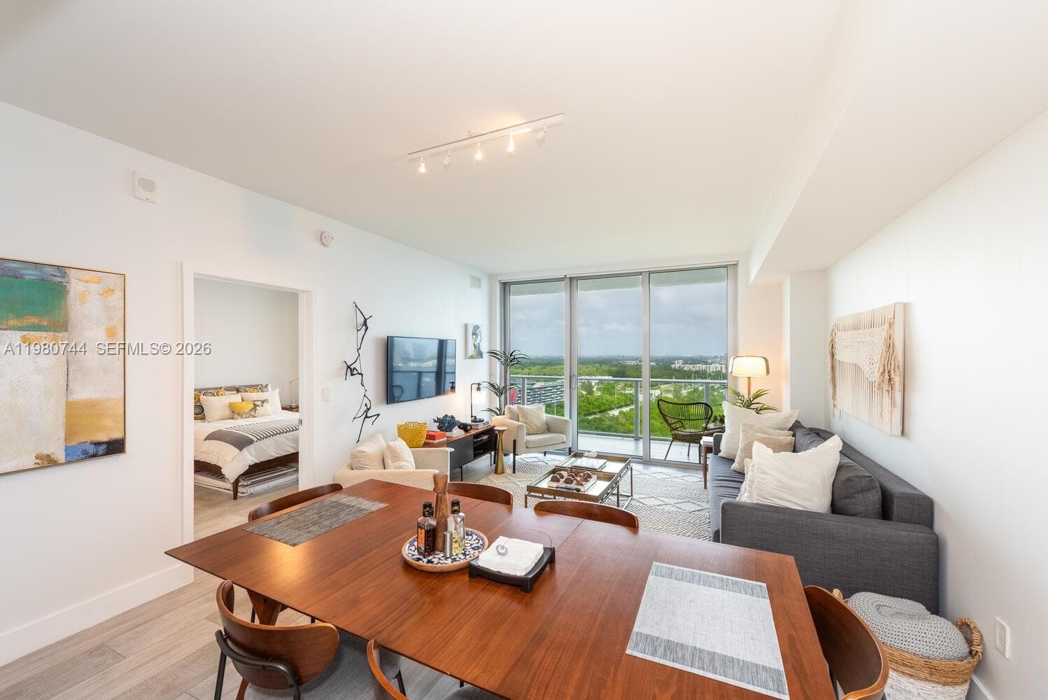 16385 Biscayne Blvd 2304 photo 5